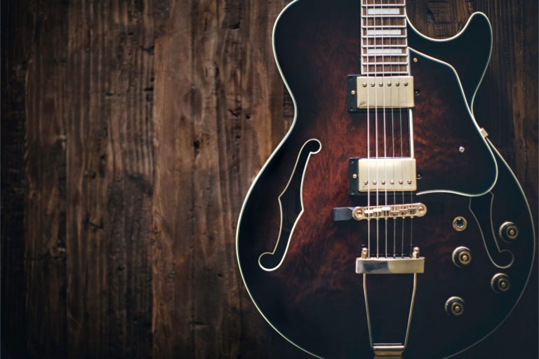 guitar2 3 768x512